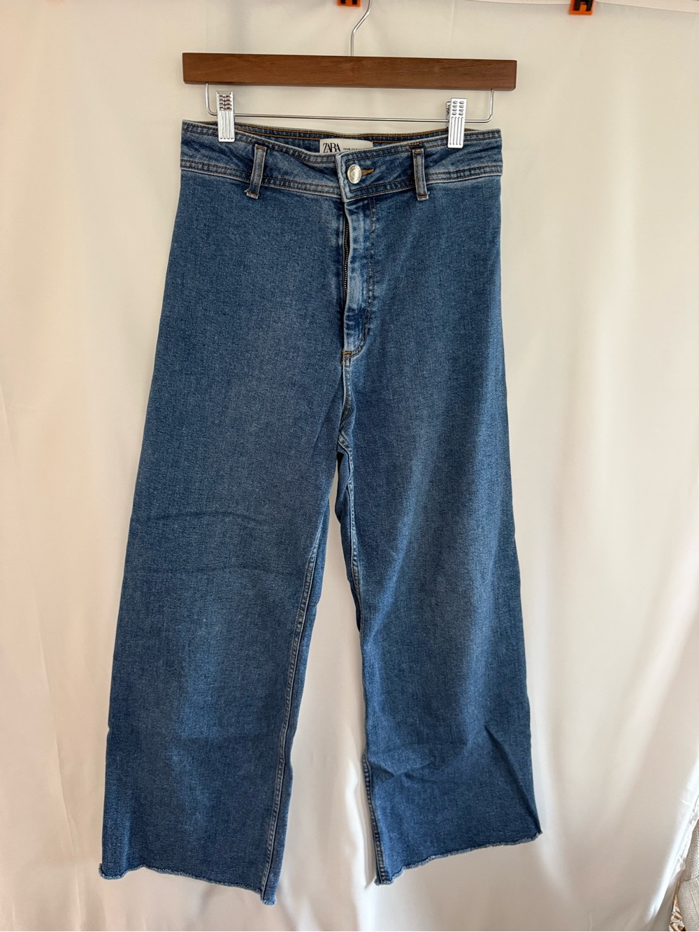 Zara Women's Relaxed Wide-Leg Blue Jeans